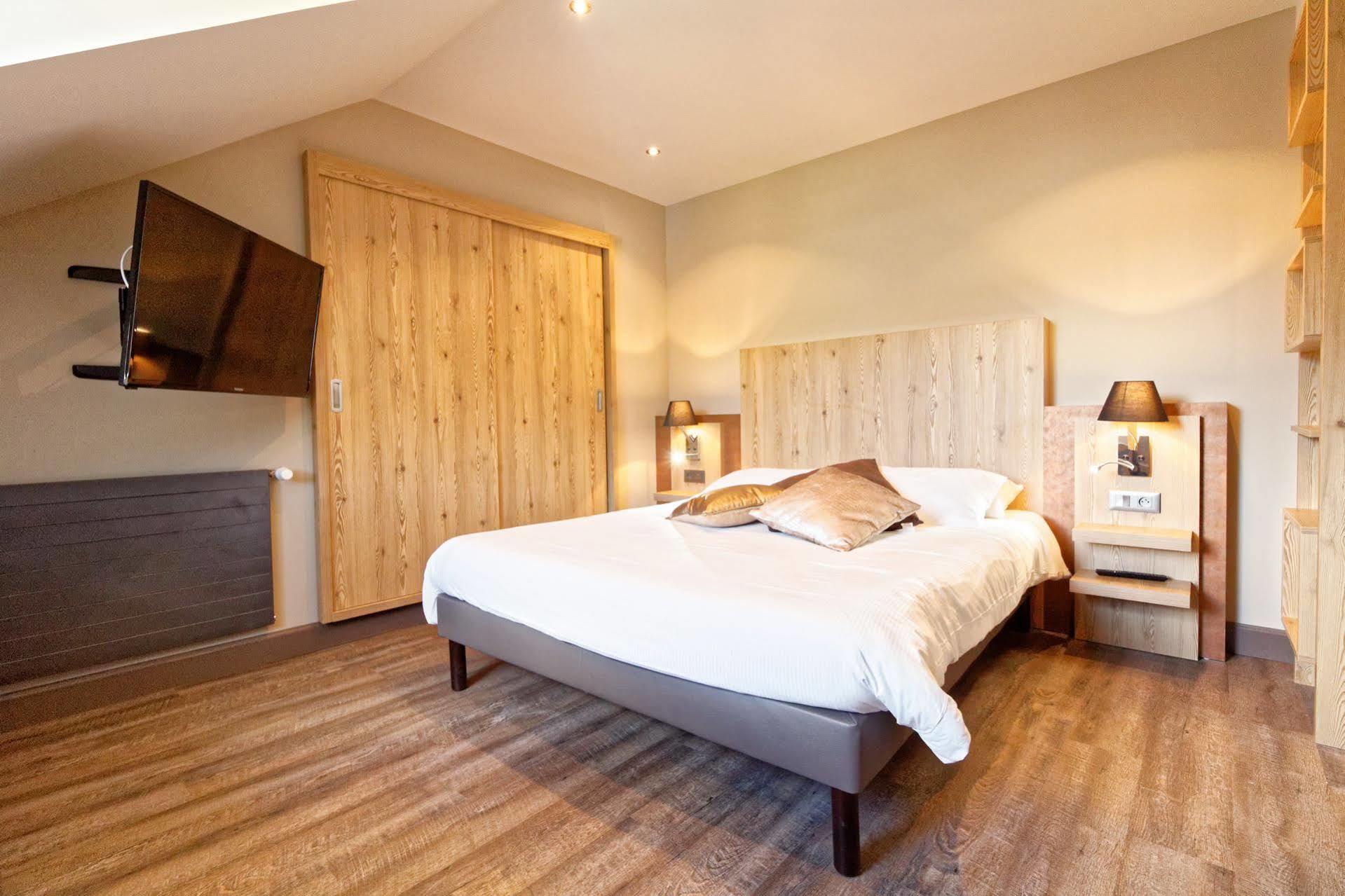 Logis Hotel Des Bains Gérardmer Eksteriør bilde