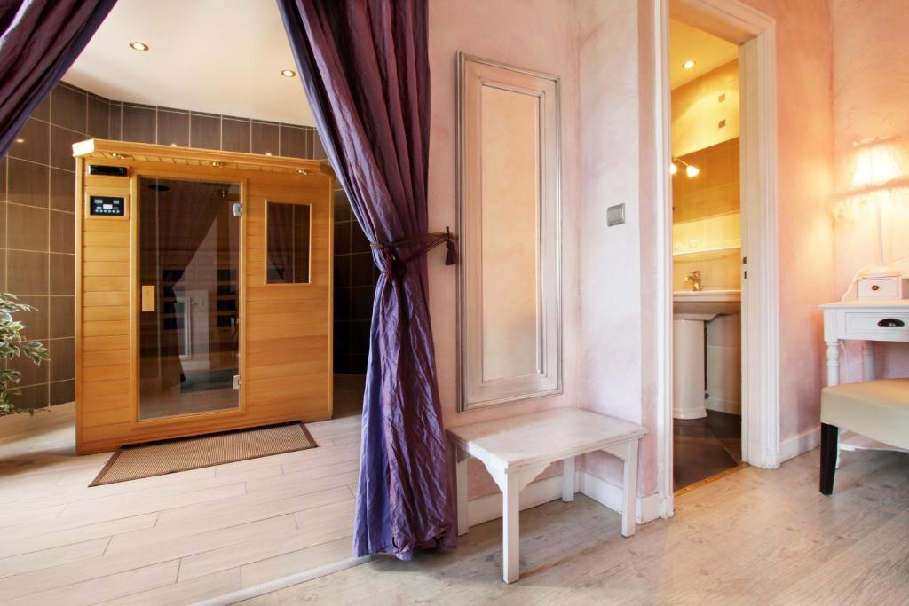 Logis Hotel Des Bains Gérardmer Rom bilde
